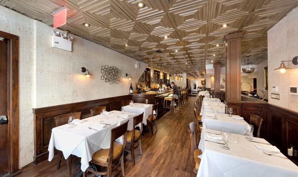 More Photos Of 316 E 53rd St, New York Office For Lease