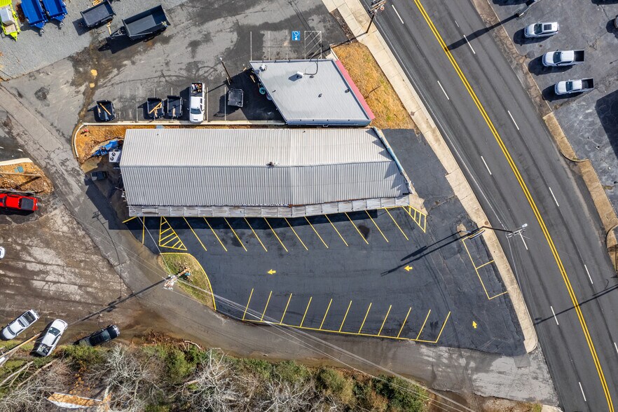 Primary Photo Of 816 Albert Pike Rd, Hot Springs Bar For Sale