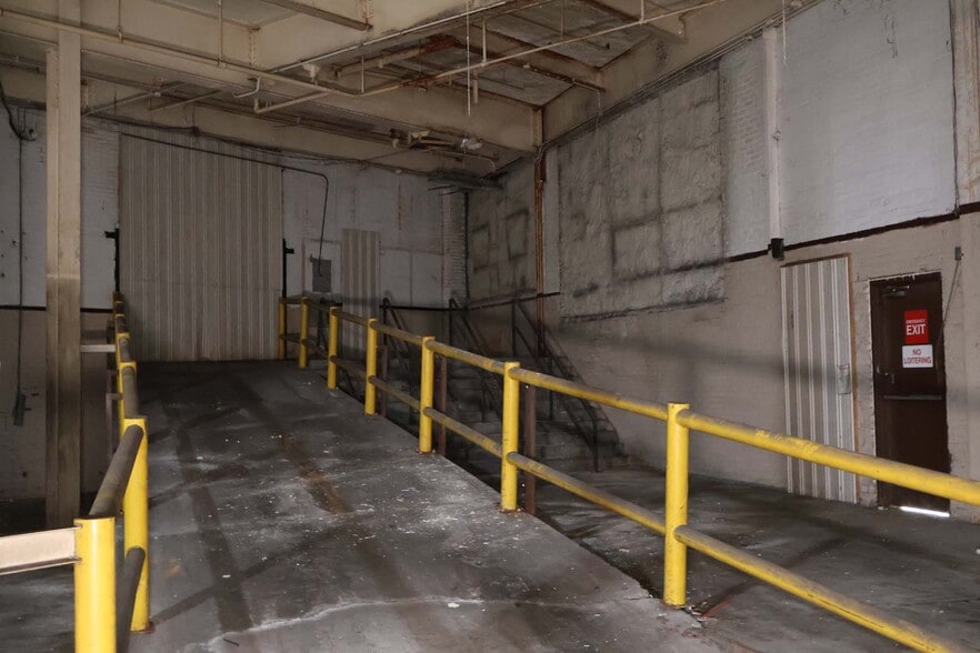 More Photos Of 2120 S Washington Ave, Lansing Warehouse For Sale