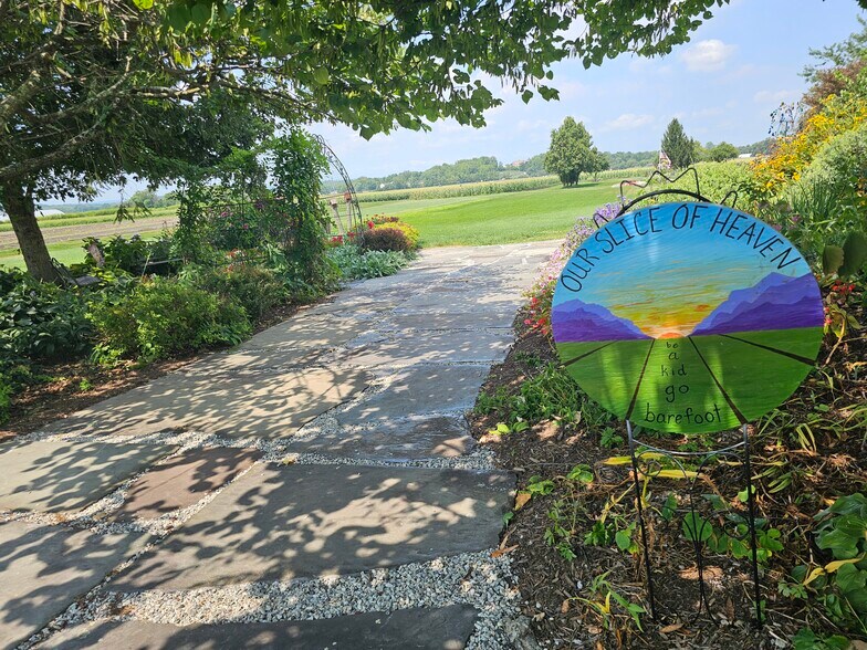 More Photos Of 73 Little York Rd, Warwick Garden Center For Sale