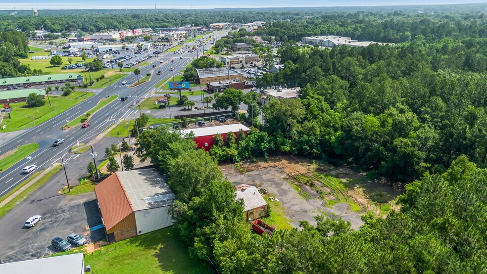 More Photos Of 6451 Highway 90, Milton General Retail For Lease