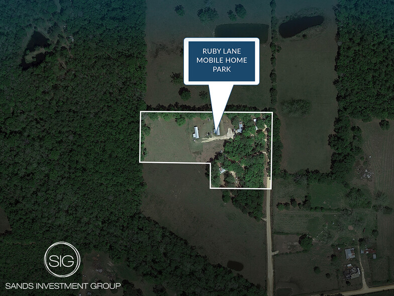 Primary Photo Of 2344 Ruby Lane ln, Bonifay Manufactured Housing Mobile Home Park For Sale