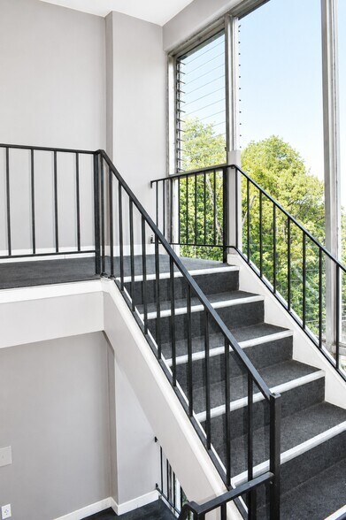 More Photos Of 650-660 Straight St, Cincinnati Apartments For Sale