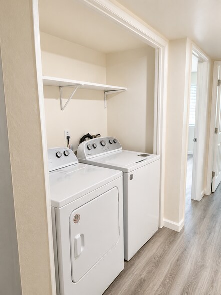 More Photos Of 4624 Ashdale Ct, Sacramento Apartments For Sale