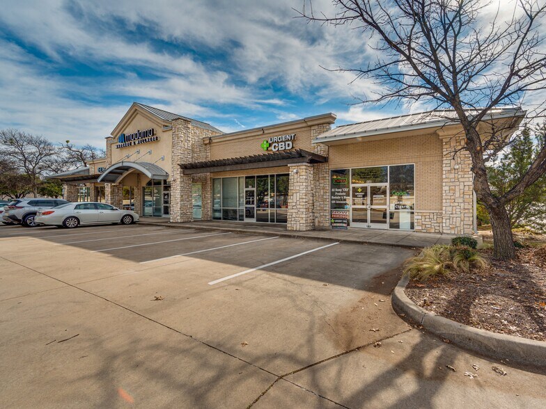 More Photos Of 897 N MacArthur Blvd, Coppell Medical For Sale