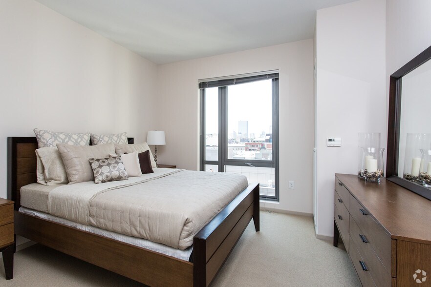 More Photos Of 110 Beverly St, Boston Apartments For Lease