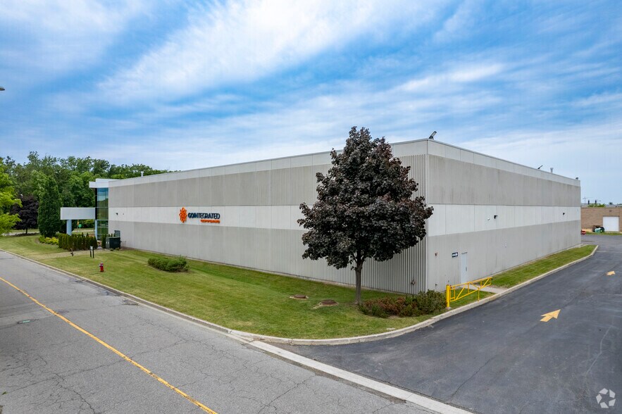 More Photos Of 2770 Plymouth Dr, Oakville Warehouse For Lease