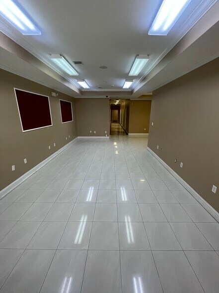 More Photos Of 180 Ferry St, Newark Storefront Retail Office For Lease