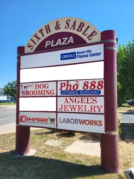 More Photos Of 409-509 Sable Blvd, Aurora Unknown For Lease