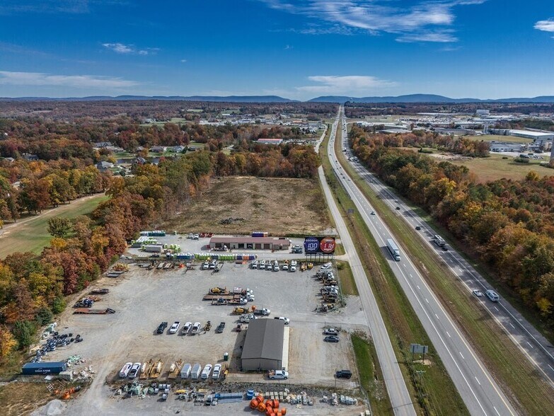 More Photos Of 1036 Crabtree Rd, Crossville Light Distribution For Lease