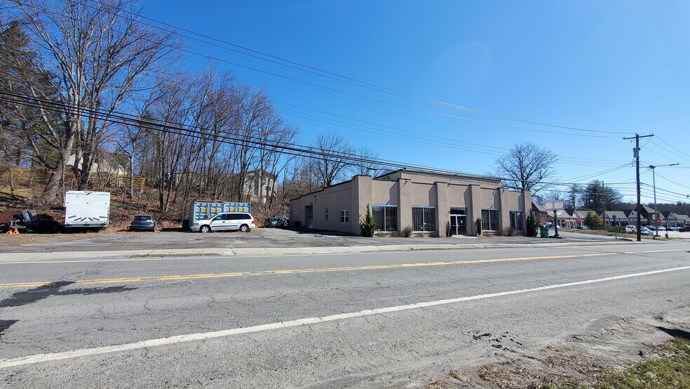 More Photos Of 2420 Rt 52, Pine Bush Light Distribution For Sale