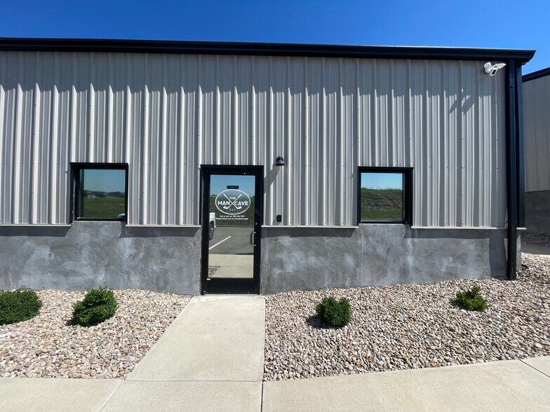 More Photos Of 1024 Golden Leaf Blvd, Richmond Light Manufacturing For Lease