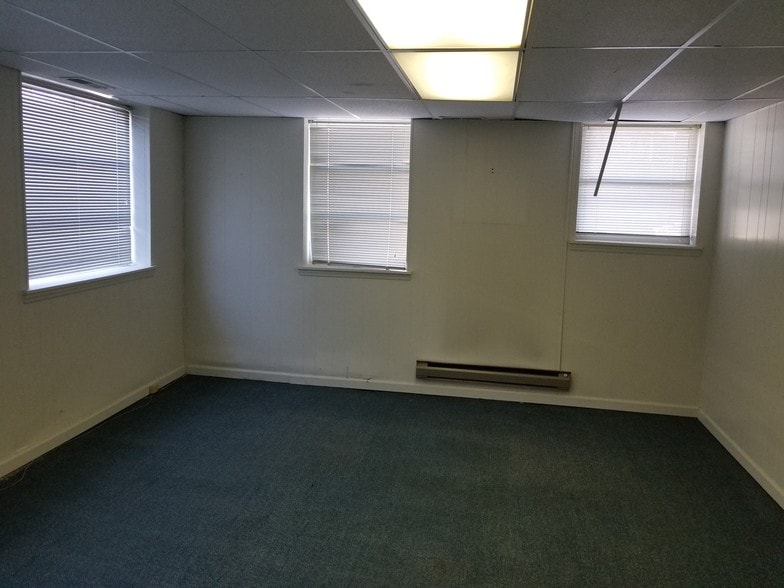 More Photos Of 318 S South St, Gastonia Office For Lease