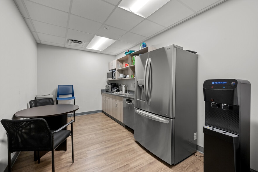 More Photos Of 5251 S Quebec St, Englewood Office For Lease