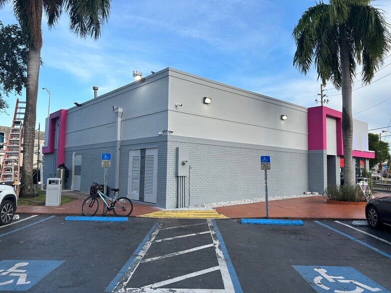 More Photos Of 3700 Le Jeune Rd, Miami Fast Food For Lease