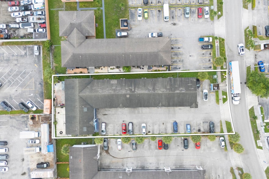 More Photos Of 6305 W 22nd Ct, Hialeah Apartments For Sale