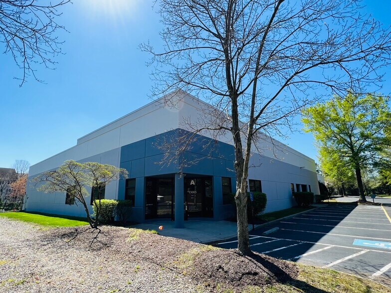 Primary Photo Of 13001-13017 N Kingston Ave, Chester Light Distribution For Lease