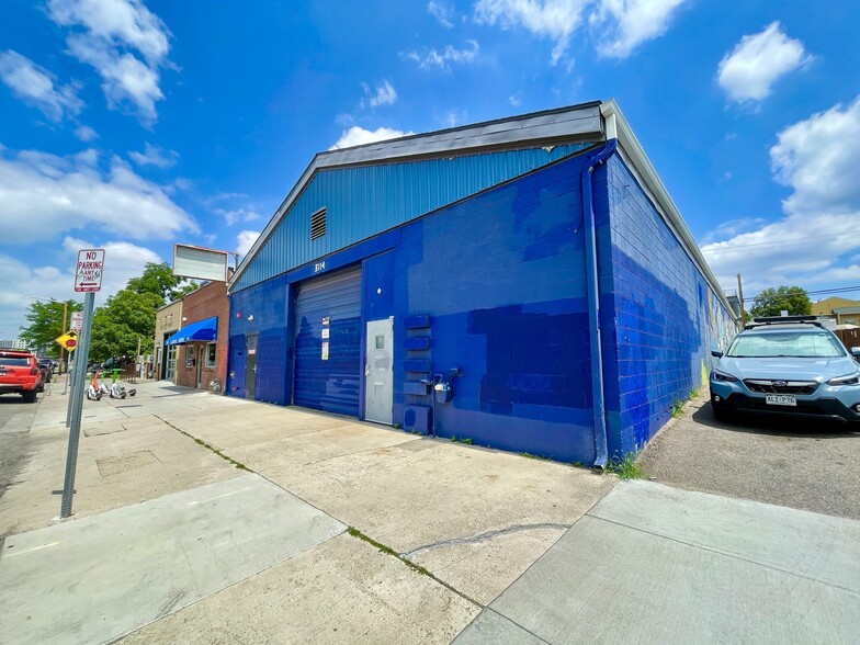More Photos Of 3114 Larimer St, Denver Flex For Sale