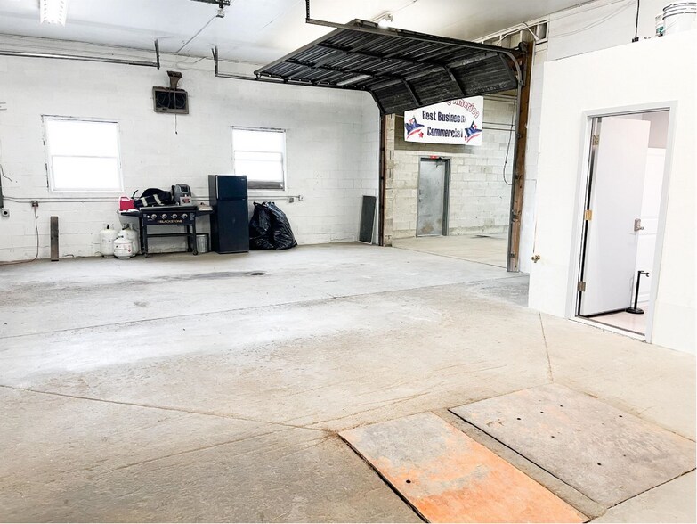 More Photos Of 270 E Day St, Pocatello Warehouse For Lease