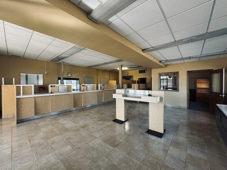 More Photos Of 5937 King Hwy, Kalamazoo Bank For Sale