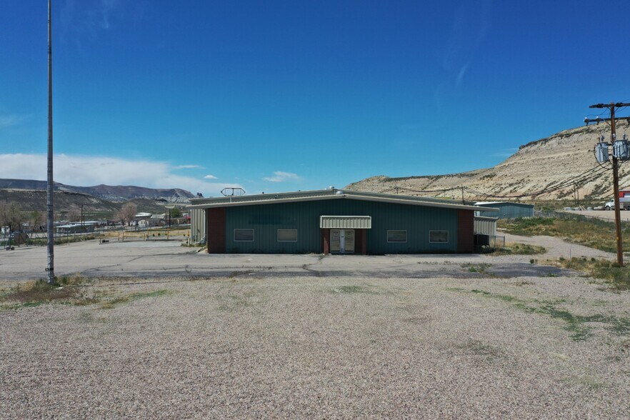 More Photos Of 38 Purple Sage Rd, Rock Springs Industrial For Lease