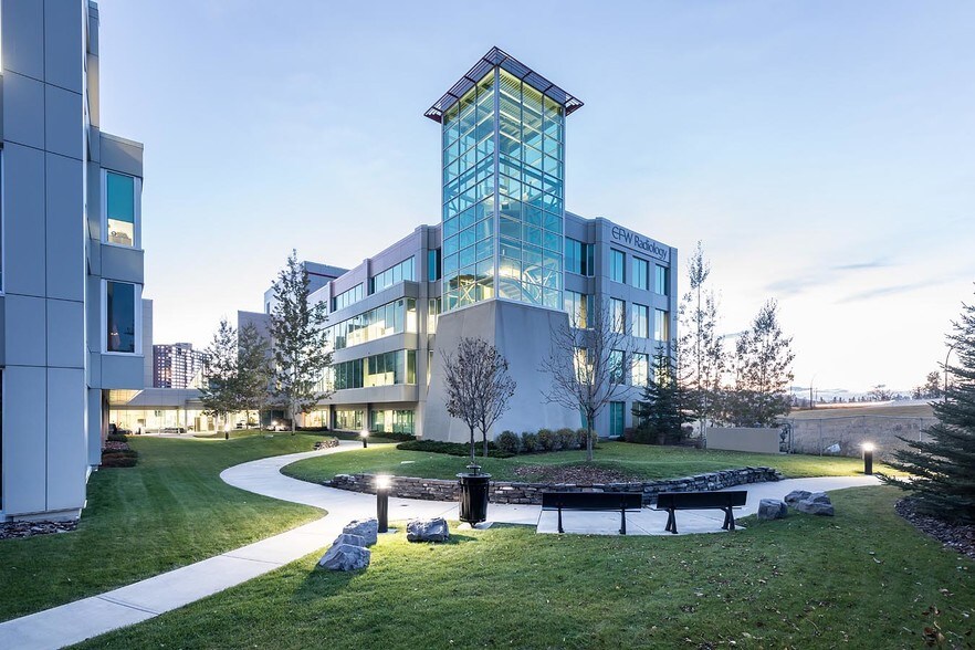 More Photos Of 1000-2000 Veteran's Pl NW, Calgary Medical For Lease
