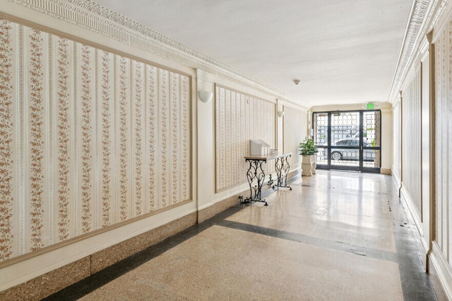 More Photos Of 1874 Vallejo St, San Francisco Multifamily For Sale