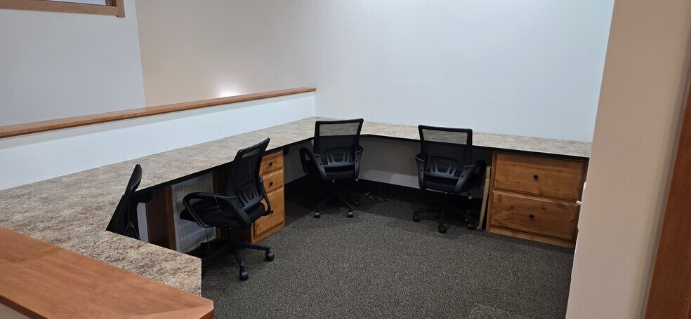 More Photos Of 18200 45th Ave N, Plymouth Office Residential For Lease