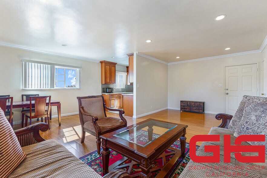 More Photos Of 1052 Elm Ave, Glendale Apartments For Sale