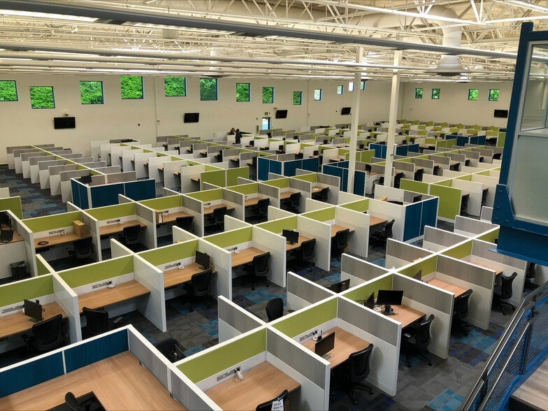 More Photos Of 119 Cane Creek Blvd, Danville Telecom Hotel Data Hosting For Lease