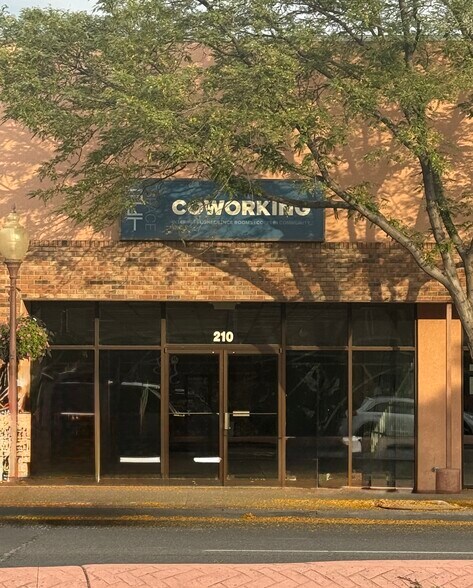 More Photos Of 210 E Main St, Montrose Office For Lease