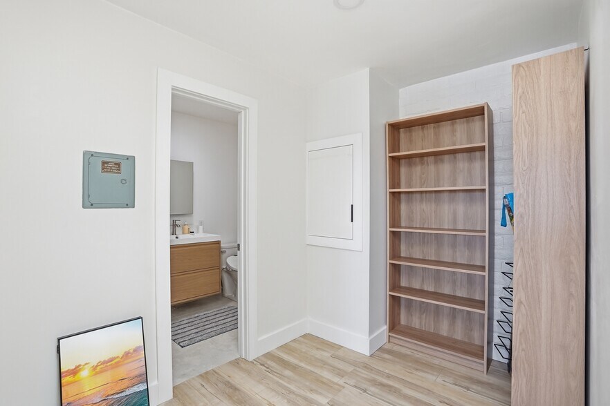 More Photos Of 2131 10th St, Los Osos General Retail For Sale