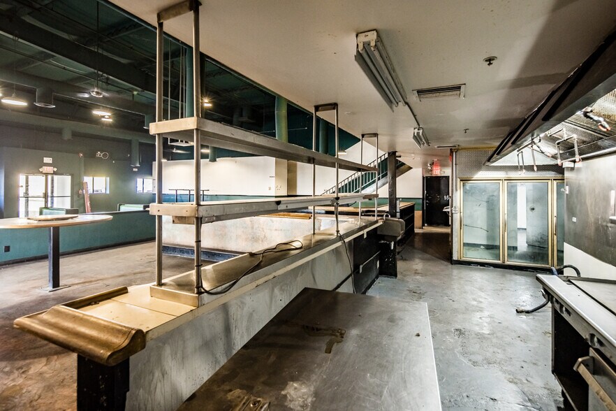 More Photos Of 790 Lake Havasu Ave N, Lake Havasu City Freestanding For Lease