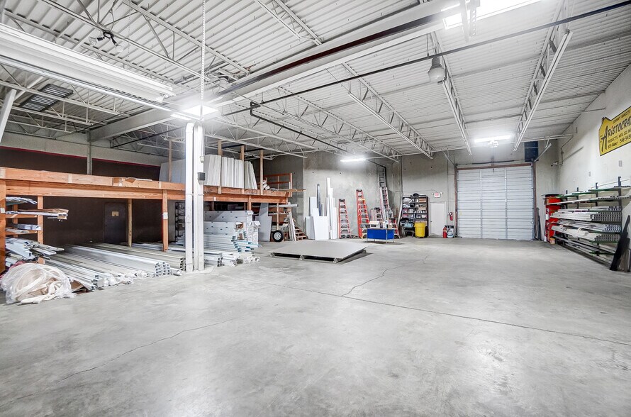 More Photos Of 4745 Wadsworth Rd, Dayton Warehouse For Lease
