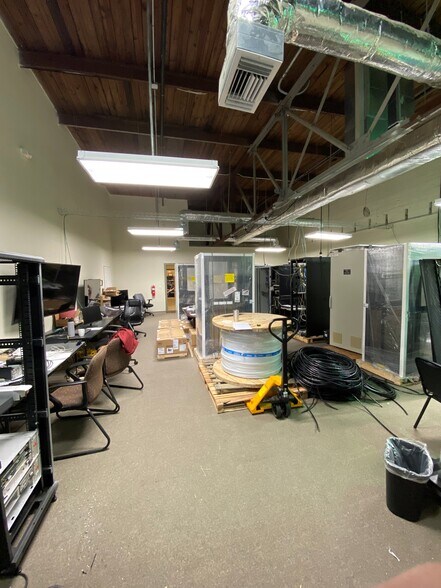 More Photos Of 500 Saint Michael St, Mobile Office For Sale