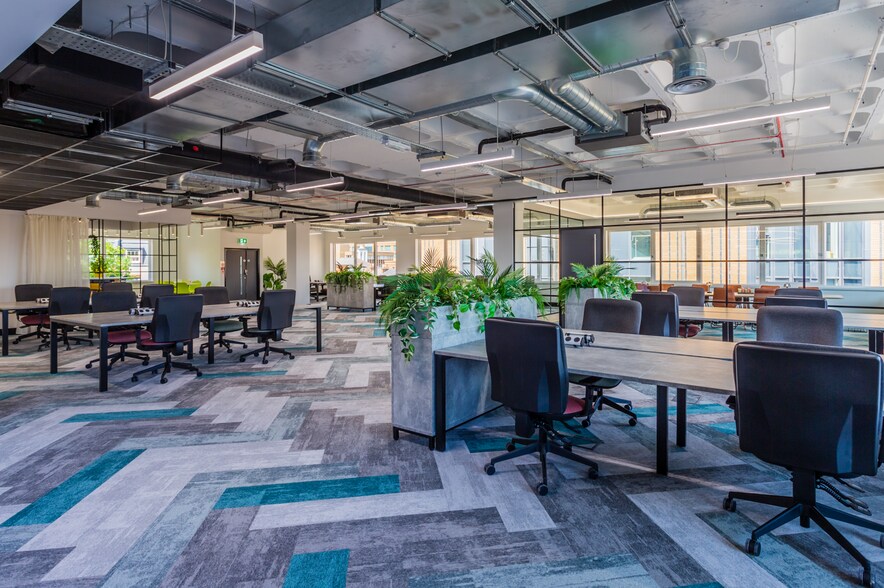 More Photos Of Bridge Ave, Maidenhead Coworking Space