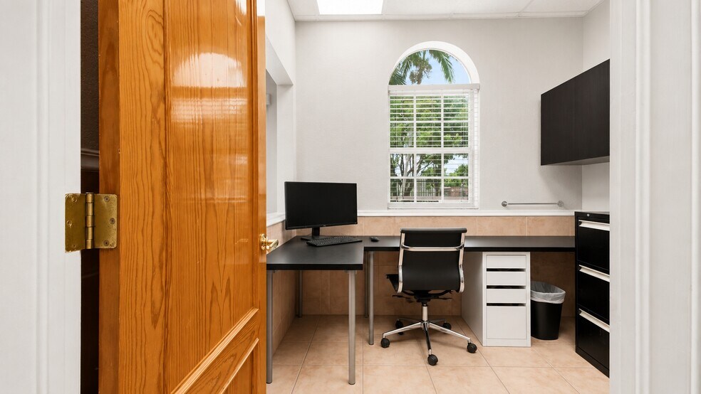 More Photos Of 14701 SW 137th St, Miami Light Distribution For Lease