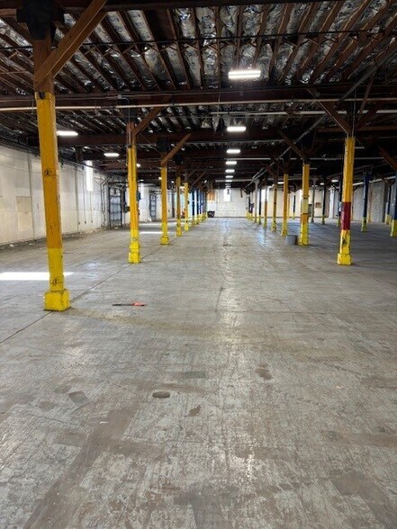 More Photos Of 225 S Lodestone Way, Tooele Warehouse For Lease