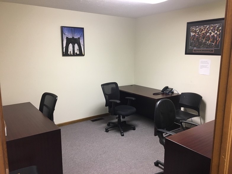 More Photos Of 1131 E Broad St, Elyria Medical For Lease