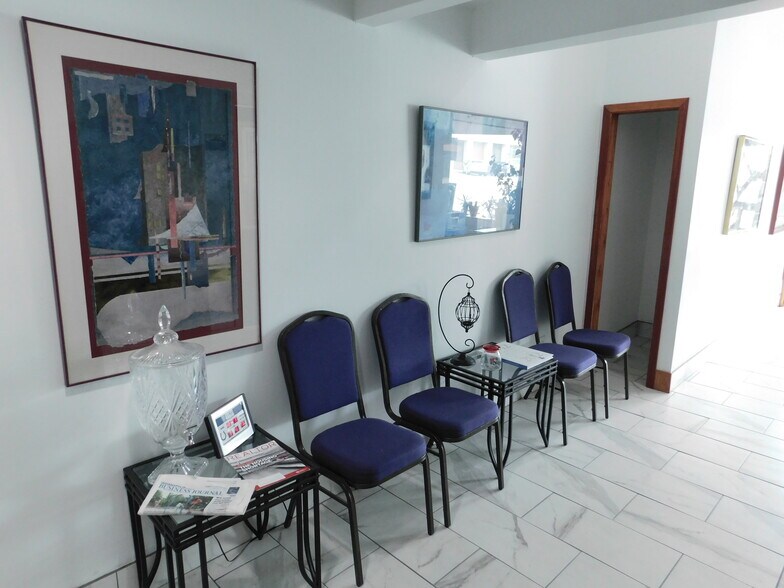 More Photos Of 68 W Main St, Danville Office For Lease