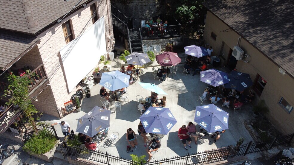 More Photos Of 82 Armstrong St, Eureka Springs Restaurant For Sale