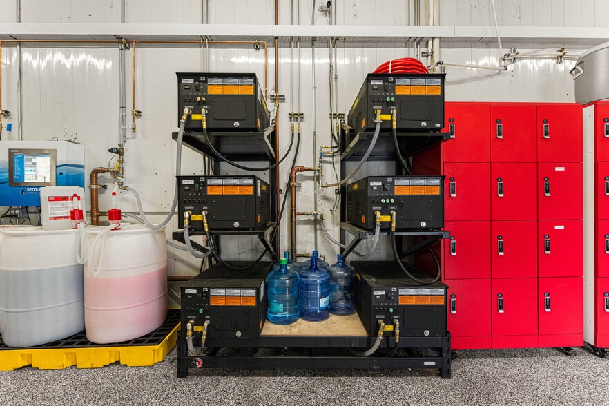 More Photos Of 10592 W State St, Boise Carwash For Sale