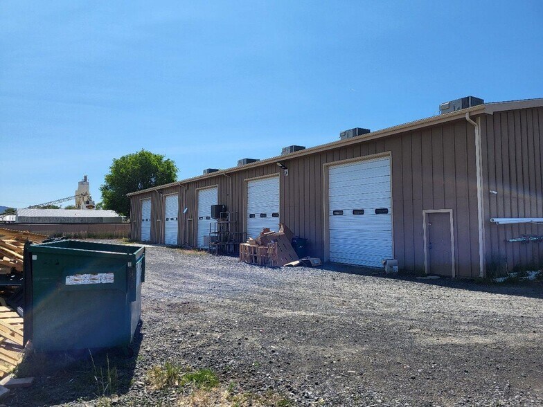 More Photos Of 2815 Laverne Ave, Klamath Falls Flex For Sale