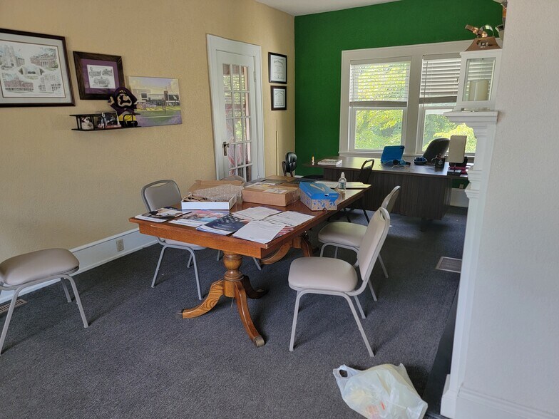 More Photos Of 115 W Blue Ridge St, Stuart Office For Sale
