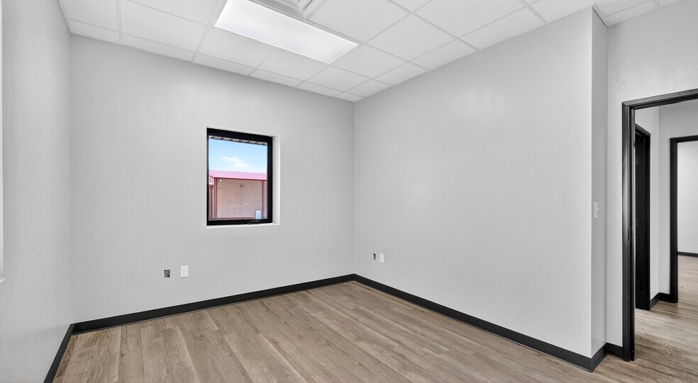 More Photos Of 16510 W Basin St, Odessa Warehouse For Sale