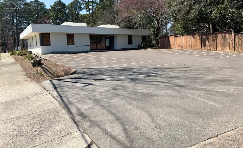 More Photos Of 3700 Six Forks Rd, Raleigh Medical For Lease