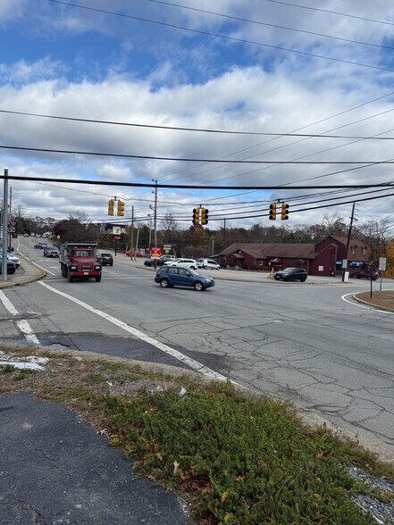 More Photos Of 1435 Victory Hwy, North Smithfield Freestanding For Lease