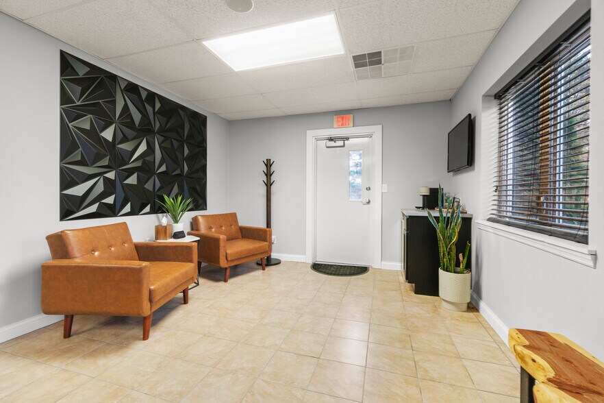 More Photos Of 2916 Alta Ln, Peoria Warehouse For Lease