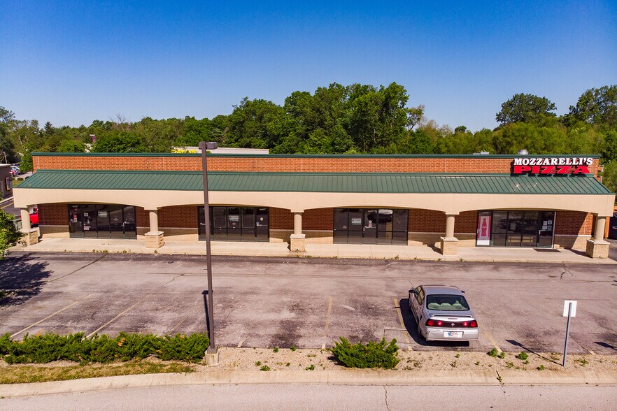 18201824 W Dupont Rd, Fort Wayne, IN 46825 For Lease