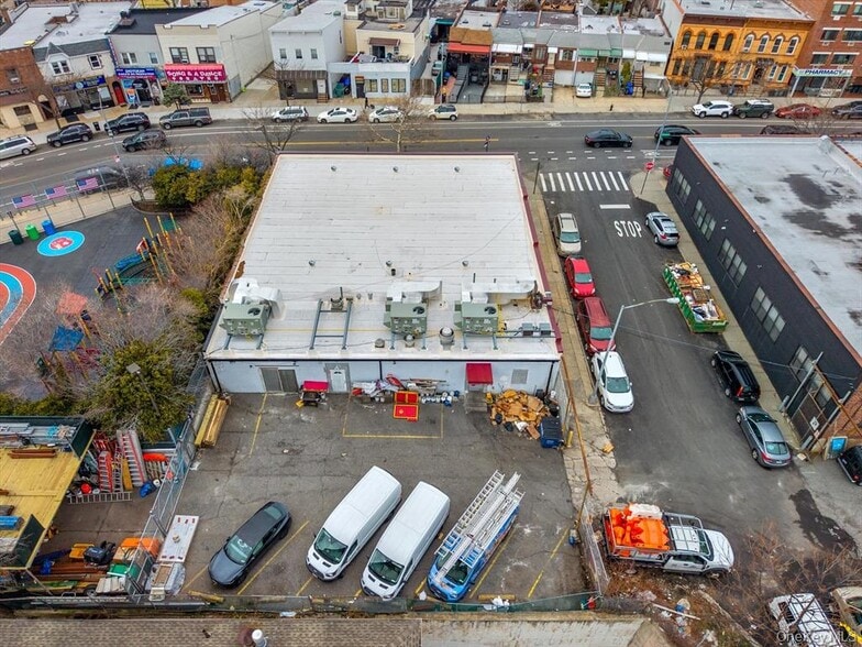 More Photos Of 7320 Grand Ave, Maspeth General Retail For Sale